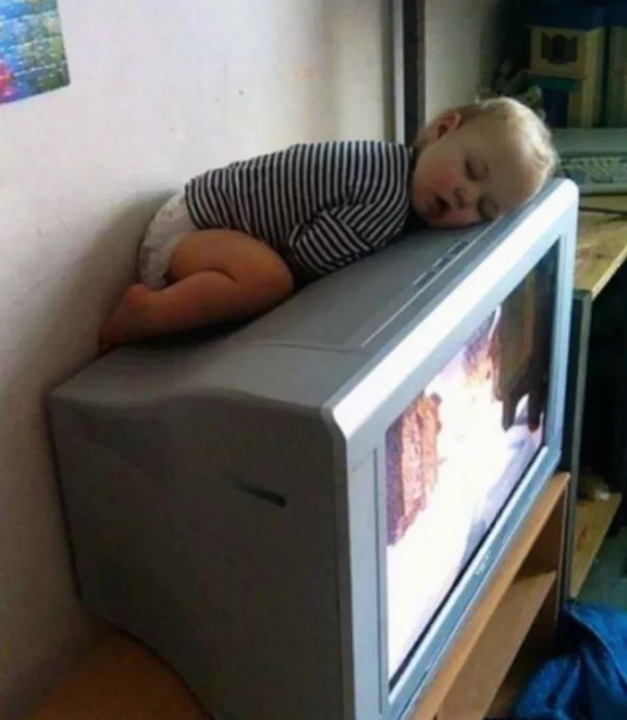 15 cute photos of cutest toddlers sleeping in weird positions 15 cute photos of cutest toddlers sleeping in weird positions