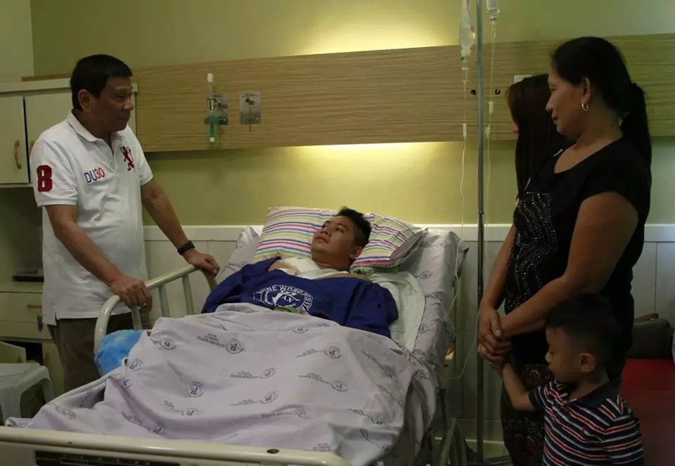 Duterte urges De Lima to resign, kill herself Duterte urges De Lima to resign, kill herself
