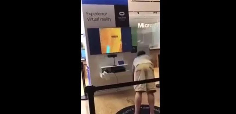 Virtual Reality Is Just Too Real For This Poor Guy That Smashed His Face Virtual Reality Is Just Too Real For This Poor Guy That Smashed His Face