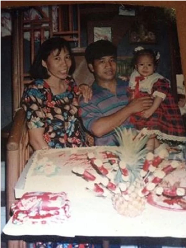 "Longing for your love Papa!" A 23 year-old daughter writes an open letter in search for her father "Longing for your love Papa!" A 23 year-old daughter writes an open letter in search for her father