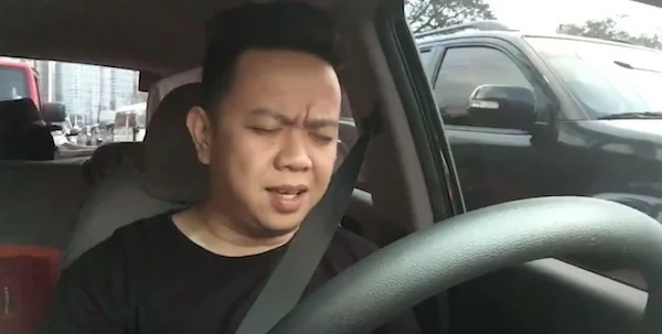 Moymoy Palaboy's version of "Versace on the floor" will make you hate on the song Moymoy Palaboy's version of "Versace on the floor" will make you hate on the song
