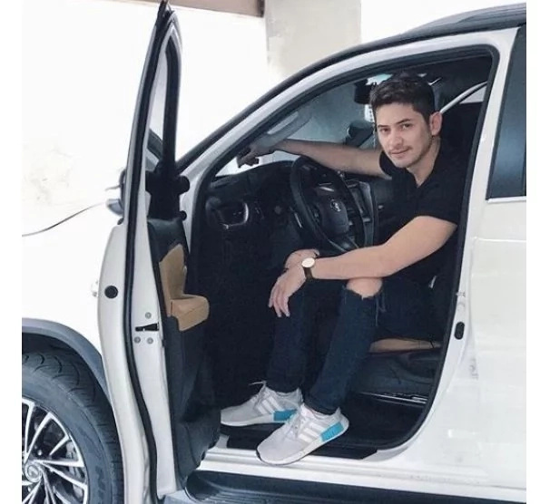 Kapamilya actor Ahron Villena suffered a terrifying accident involving a truck along C5 road Kapamilya actor Ahron Villena suffered a terrifying accident involving a truck along C5 road