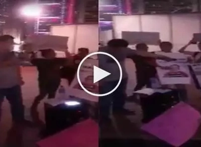 Harsh! This group sings an anti-De Lima song to express hatred and disappoitment