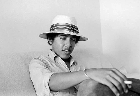 Obama Used To Smoke Marijuana And Other Strange Facts About The US President