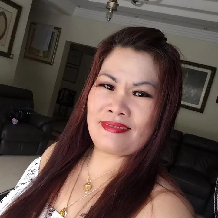 Kinaya ng mag-isa! Inspiring story of a Pinay OFW who provided for her kids alone after being cheated on by her husband Kinaya ng mag-isa! Inspiring story of a Pinay OFW who provided for her kids alone after being cheated on by her husband