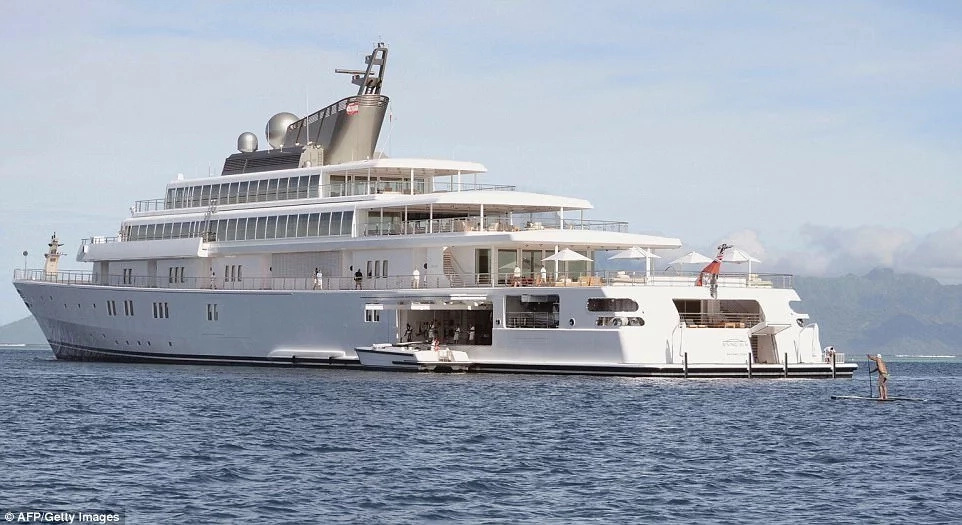 Barack and Michelle Obama seen on holiday with celebrities on N90b super yacht Barack and Michelle Obama seen on holiday with celebrities on N90b super yacht