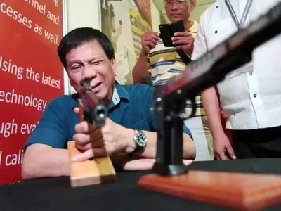 Duterte bluntly admits personally killing suspected criminals in Davao to urge police to do the same