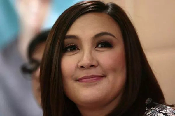 Sharon Cuneta says sad face is result of her 'pinagdadaanan' Sharon Cuneta says sad face is result of her 'pinagdadaanan'