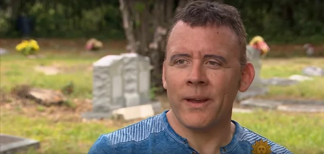 Day-Off Tombstone Cleaning and Restoration Day-Off Tombstone Cleaning and Restoration