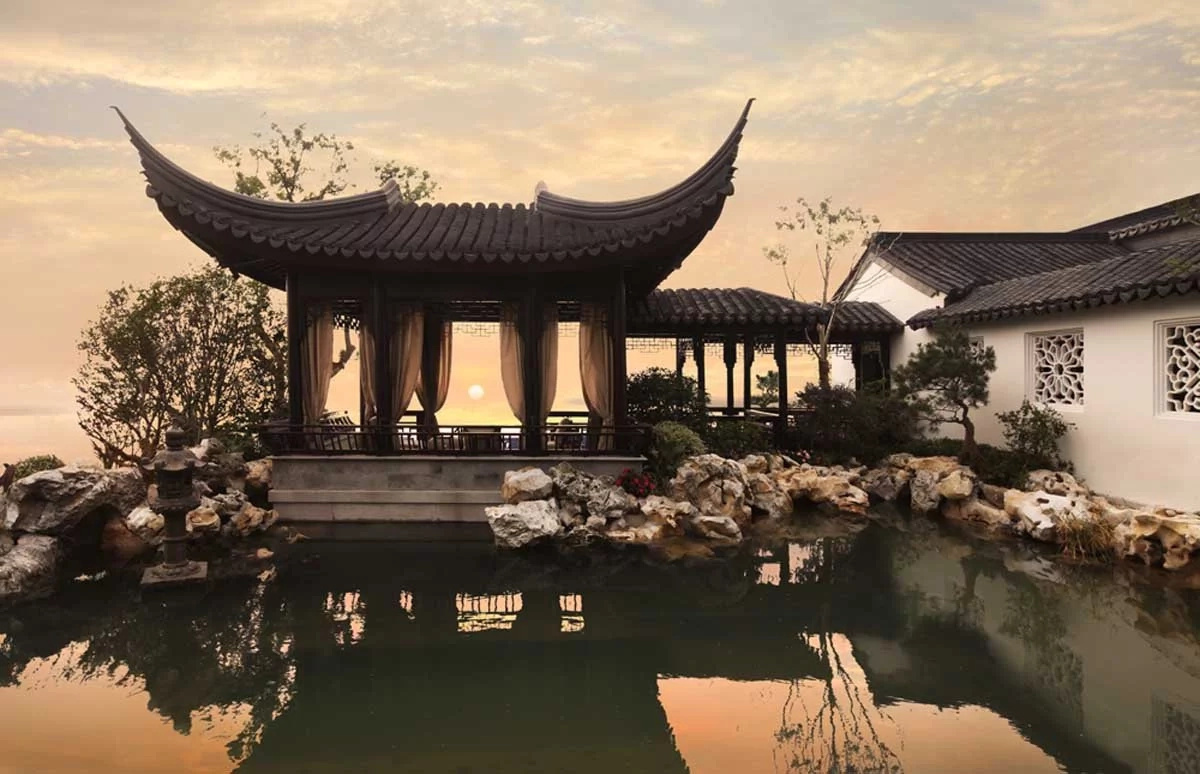 Photos of most expensive estate in China shows not everybody touched by overcrowding population there Photos of most expensive estate in China shows not everybody touched by overcrowding population there