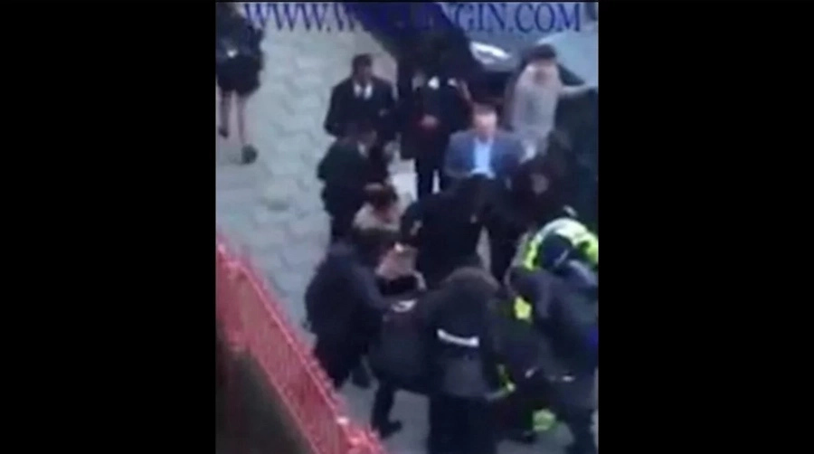 Wild Mob Of 30 Schoolchildren Attack 2 Policemen Wild Mob Of 30 Schoolchildren Attack 2 Policemen