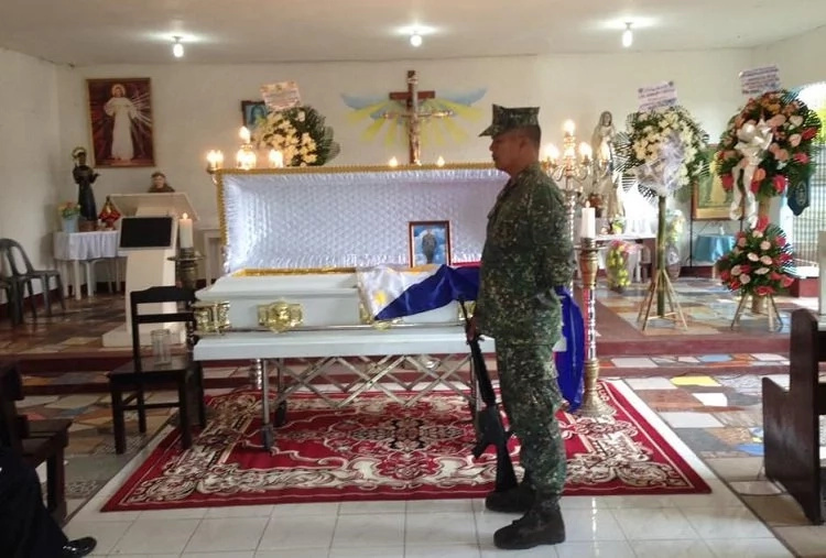 Marine-maute Marine-maute