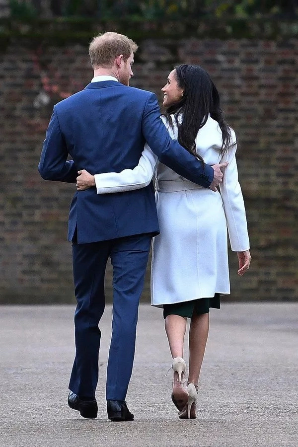 Super ganda! Prince Harry's custom made engagement ring for Meghan Markle has connections with Princess Diana Super ganda! Prince Harry's custom made engagement ring for Meghan Markle has connections with Princess Diana
