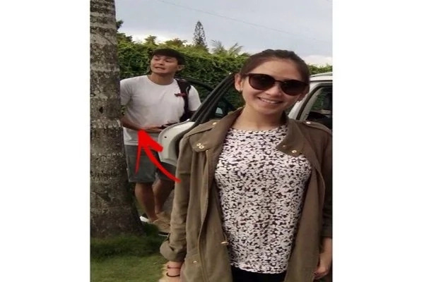 Sarah Geronimo Has The Most Handsome Photobomber. Get Your Hearts Melt As These Beautiful Pair Will Continue To Give You Surprising Shots Together. Sarah Geronimo Has The Most Handsome Photobomber. Get Your Hearts Melt As These Beautiful Pair Will Continue To Give You Surprising Shots Together.