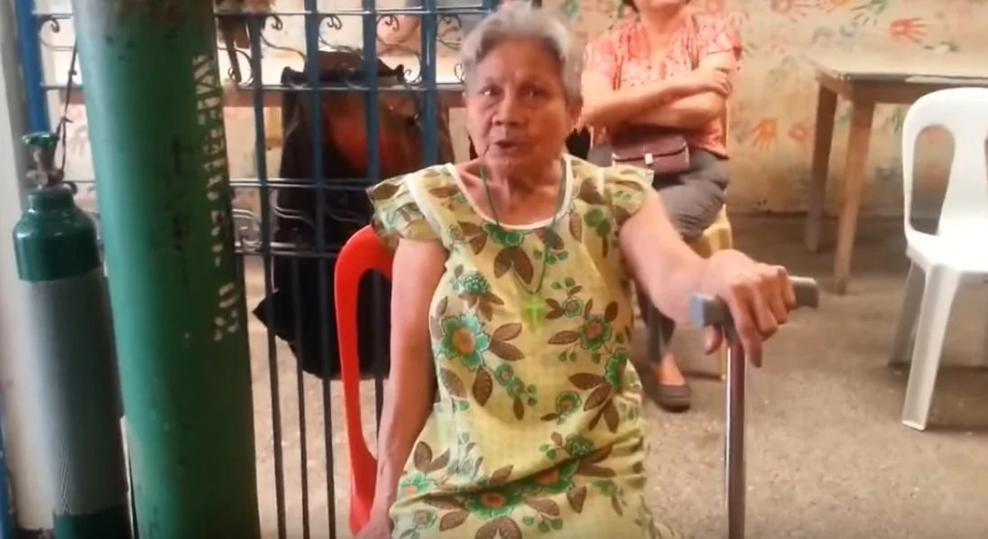 Funny lola shares jokes in viral Facebook video Funny lola shares jokes in viral Facebook video