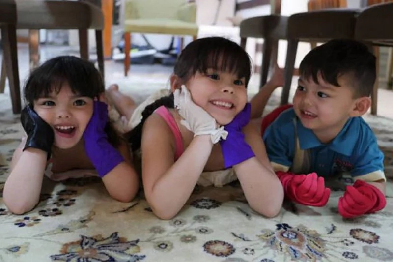 LOOK: Having multiple children has amazing benefits! LOOK: Having multiple children has amazing benefits!