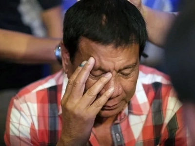 Patatalsikin daw? Worried Malacañang investigates possible coup plot against DU30
