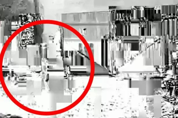 Video of ghost child who opens house gate Video of ghost child who opens house gate