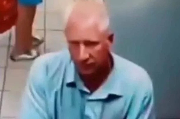 Man Caught Taking Up-Skirt Snap Of Shopper In Supermarket Aisle Man Caught Taking Up-Skirt Snap Of Shopper In Supermarket Aisle