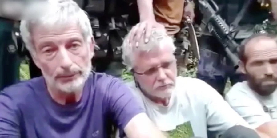 Time's up for 3 Abu Sayyaf captives Time's up for 3 Abu Sayyaf captives