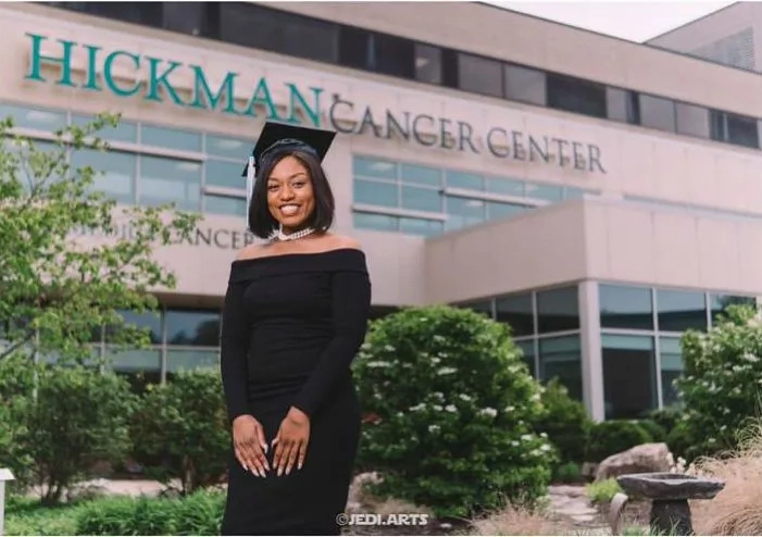 This inspirational lady overcame cancer to graduate from university with distinction