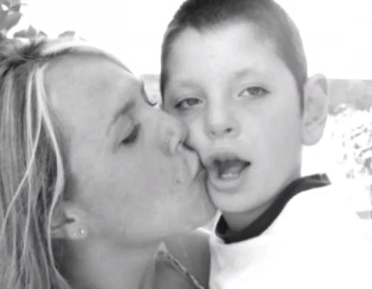 Amber Ashley and her son Teegan Amber Ashley and her son Teegan
