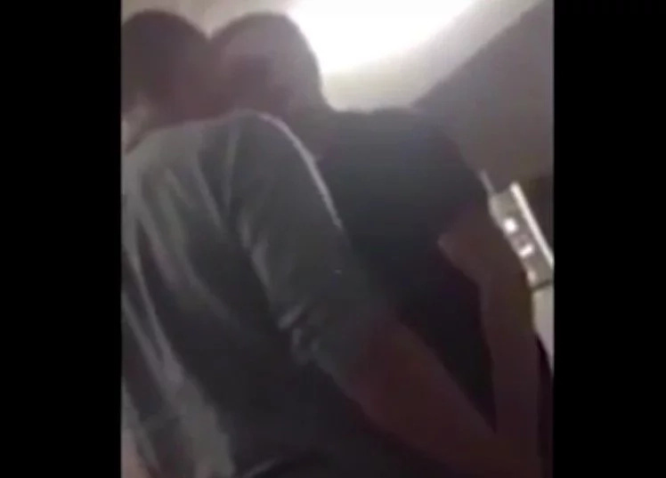 Guy Stands Up To His Bully And Destroys Him In Seconds Guy Stands Up To His Bully And Destroys Him In Seconds