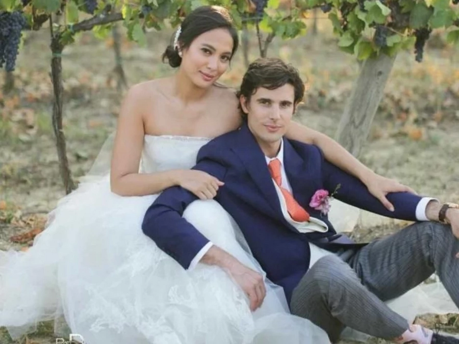 Mga celebs na nagpakasal sa ibang bansa! Celebrity couples who exchanged 'I dos' abroad Mga celebs na nagpakasal sa ibang bansa! Celebrity couples who exchanged 'I dos' abroad
