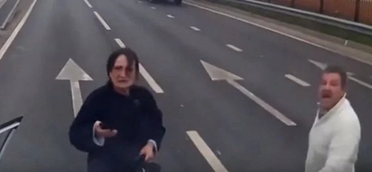 When You'll See This Car Crash, First Thing You Will Notice Are Desperate Faces Of These Russians (Video)