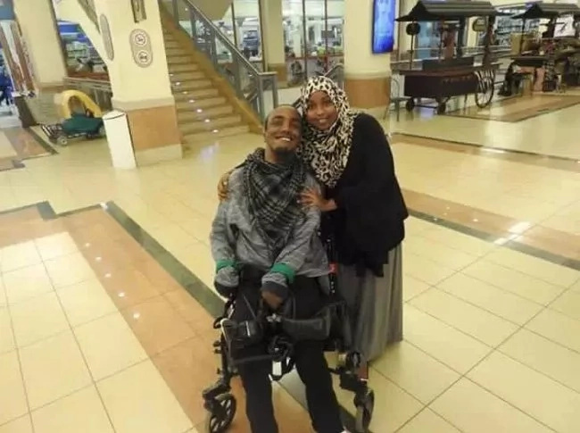 The beautiful Somali lady who chose to forever love her disabled man The beautiful Somali lady who chose to forever love her disabled man