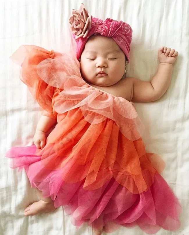 OMG! See what this mother did to her sleeping baby (photos) OMG! See what this mother did to her sleeping baby (photos)
