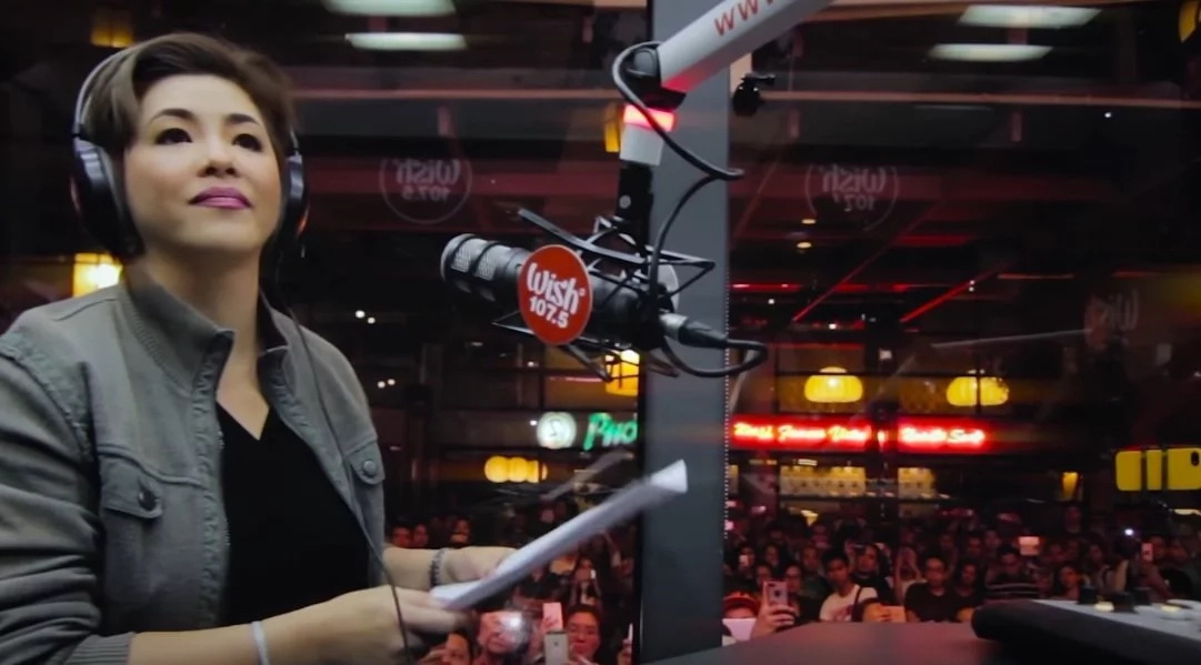 Regine Velasquez surprised netizens with epic cover of 'Araw Gabi' Regine Velasquez surprised netizens with epic cover of 'Araw Gabi'