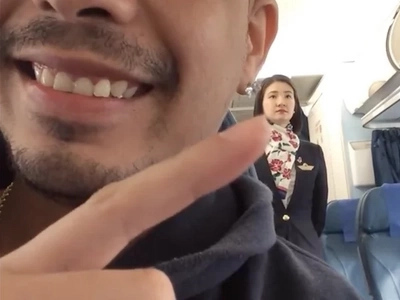 Filipino netizen fell in love with the prettiest flight attendant and captures it on video!