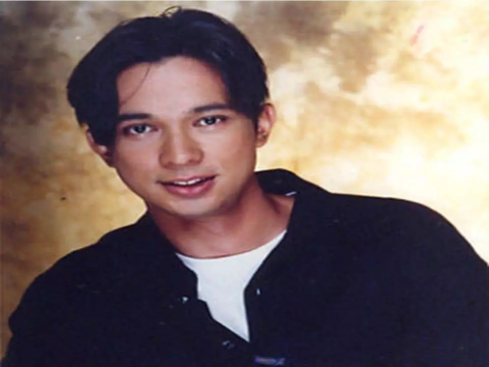 The "Crush Ng Bayan" before - how do they look today? Walking down the memory lane of famous celebrity crushes before. The "Crush Ng Bayan" before - how do they look today? Walking down the memory lane of famous celebrity crushes before.