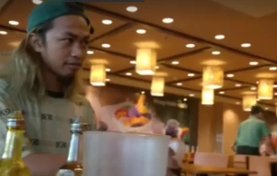 Hindi ko kinaya! Man asks for extra rice...what happened in the end was unexpected Hindi ko kinaya! Man asks for extra rice...what happened in the end was unexpected