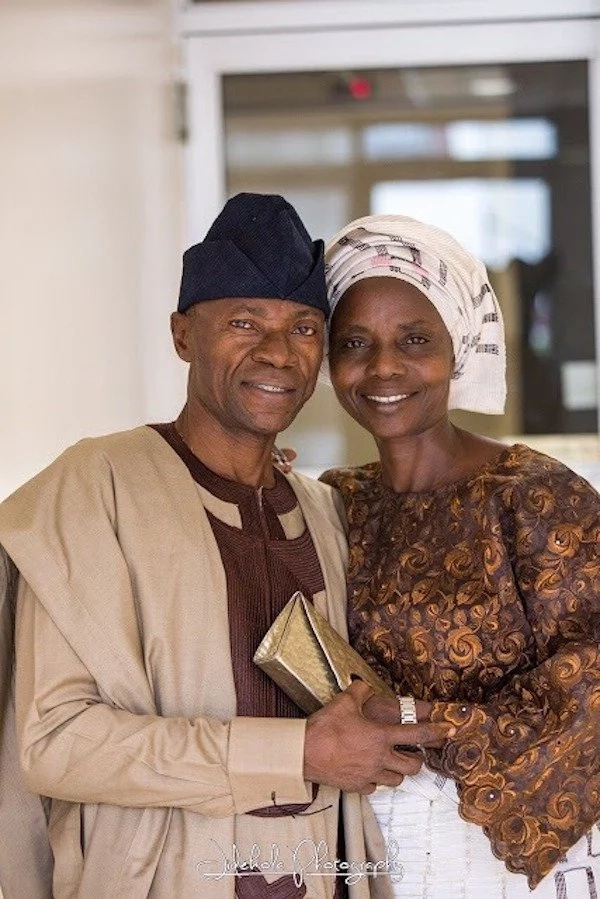 See this lovable couple's pre-wedding photoshoot 35 years after getting married See this lovable couple's pre-wedding photoshoot 35 years after getting married