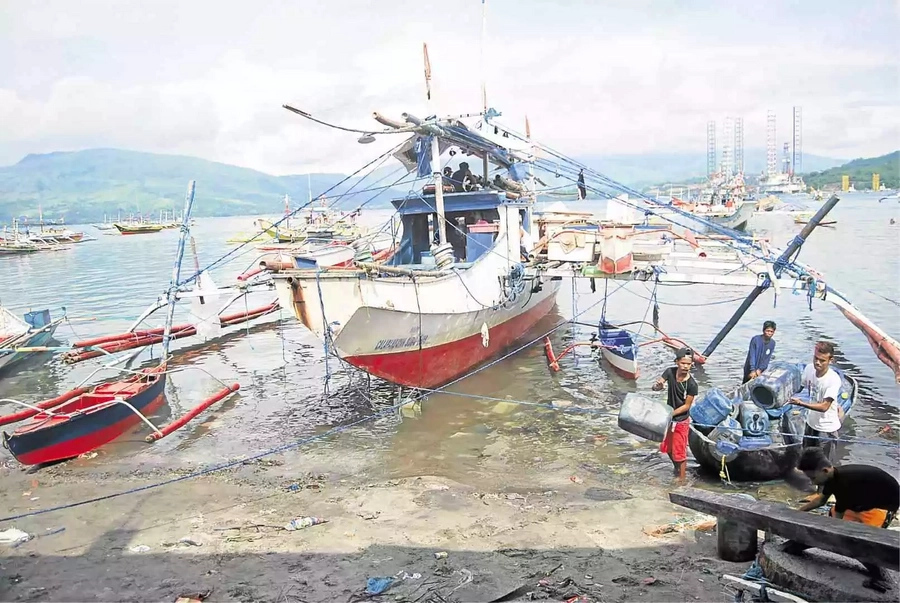 Valiant move for Subic fishermen despite Chinese presence Valiant move for Subic fishermen despite Chinese presence