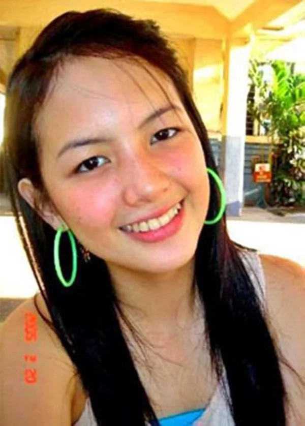 Ang ganda niya kahit nung bata pa siya! Ellen Adarna posts a throwback picture of her as a little girl Ang ganda niya kahit nung bata pa siya! Ellen Adarna posts a throwback picture of her as a little girl