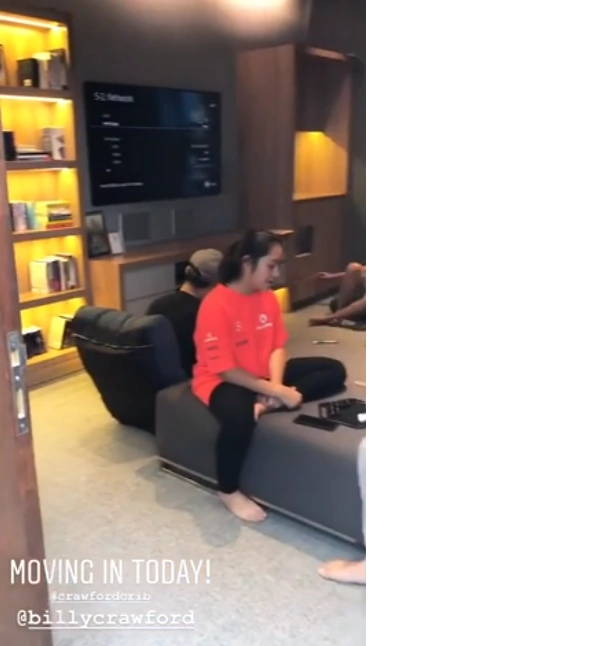 Yayamanin talaga! Billy Crawford and Coleen Garcia can finally enjoy the fruits of their labor as they move into new home Yayamanin talaga! Billy Crawford and Coleen Garcia can finally enjoy the fruits of their labor as they move into new home