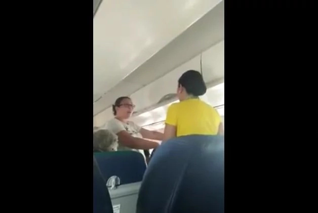 Passengers complain about Cebu Pacific plane ventilation Passengers complain about Cebu Pacific plane ventilation