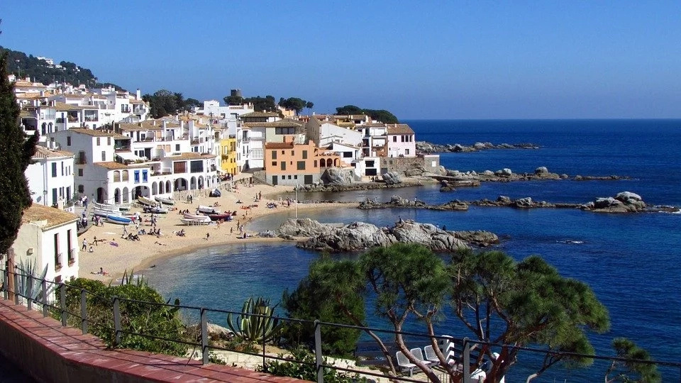 Woman Wakes Up At Spanish Party Resort In Complete Agony. When Doctors Tell Her Why, She Instantly Regrets That Last Drink Woman Wakes Up At Spanish Party Resort In Complete Agony. When Doctors Tell Her Why, She Instantly Regrets That Last Drink