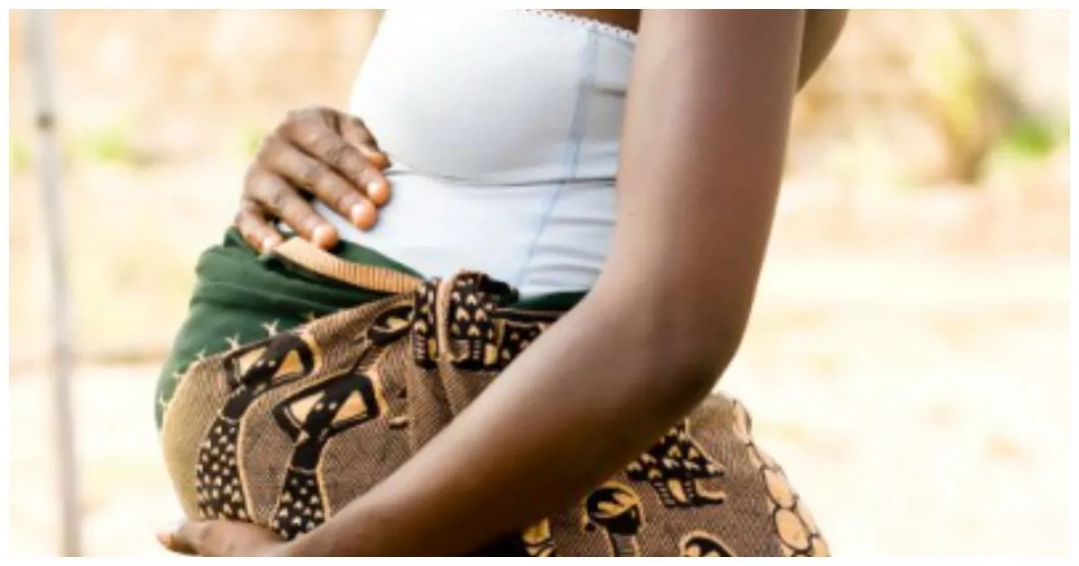 Sad! Pregnant woman dies after falling off mango tree she climbed to feed her 5 hungry children
