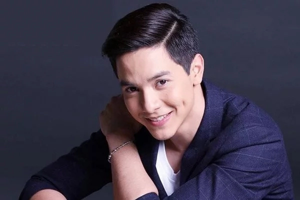 Top 4 most handsome young Kapuso actors. Rounding up the top 4 young good looking matinee idols of today. Top 4 most handsome young Kapuso actors. Rounding up the top 4 young good looking matinee idols of today.