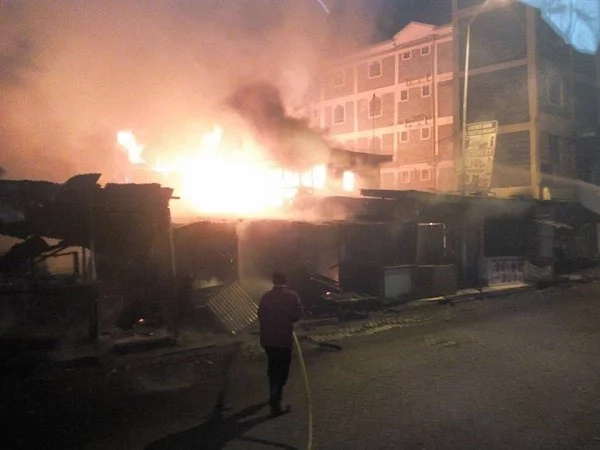 Huge fire destroys property in Kahawa Wendani estate