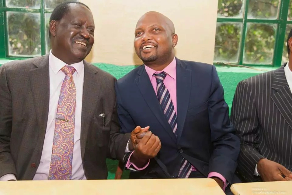 Angry Moses Kuria storms out of Radio Maisha after this is said about Uhuru (video)