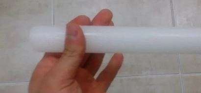 Looking for an easy and amazing way to clean your bathroom? A candle is all you need!