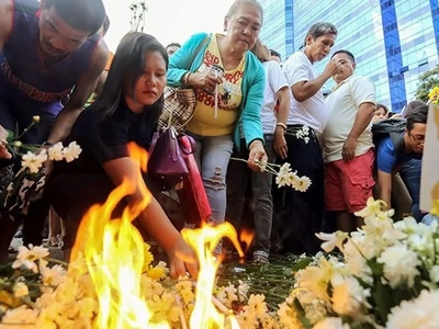 Duterte vows justice for Davao blast victims, warns perpetrators of "day of reckoning"