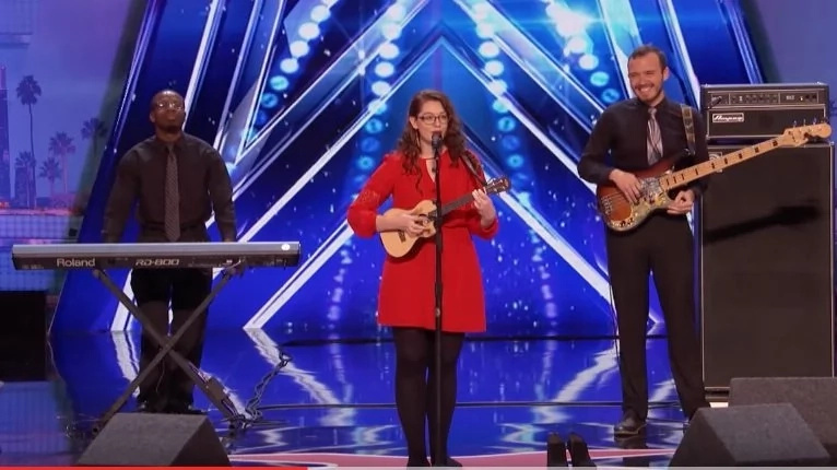 mandy-harvey mandy-harvey