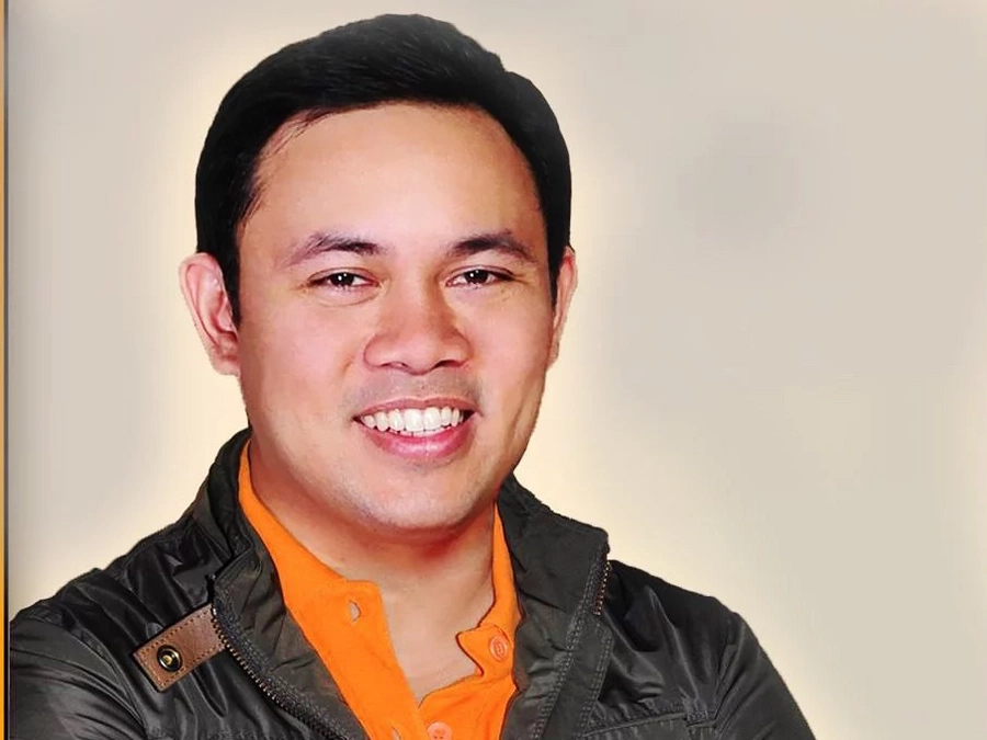 Villar accepts DPWH position Villar accepts DPWH position