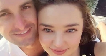 Miranda Kerr, engaged to the man behind Snapchat! #RelationshipGoals